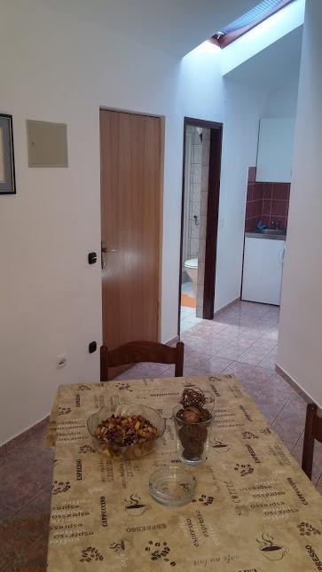 Apartman Duje 돈제페트레케인 외부 사진