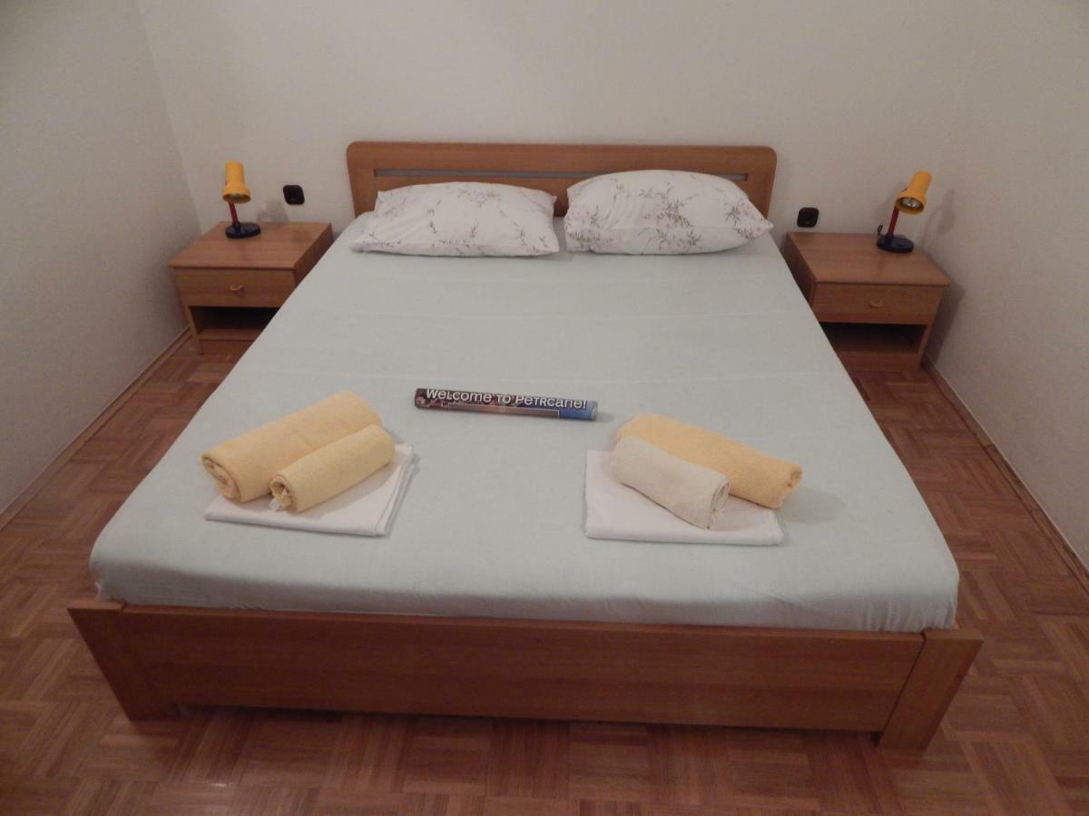 Apartman Duje 돈제페트레케인 외부 사진