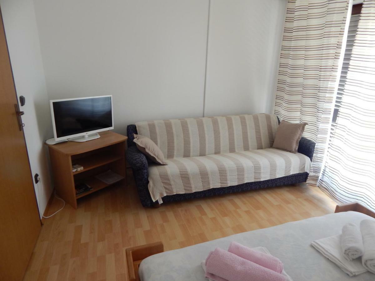 Apartman Duje 돈제페트레케인 외부 사진